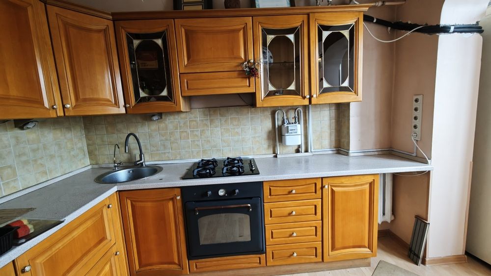 Кухня, деревянный фасад, б/у, 70 тыс, самовывоз