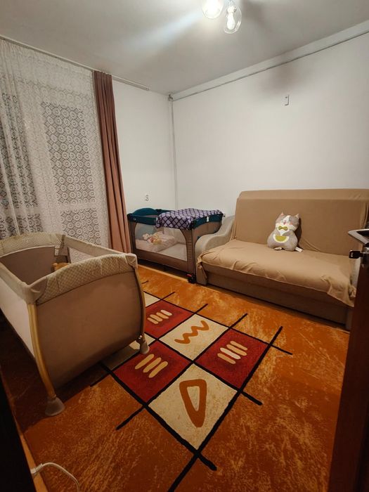 Vand / schimb apartament 2 camere cu 3 camere + diferenta