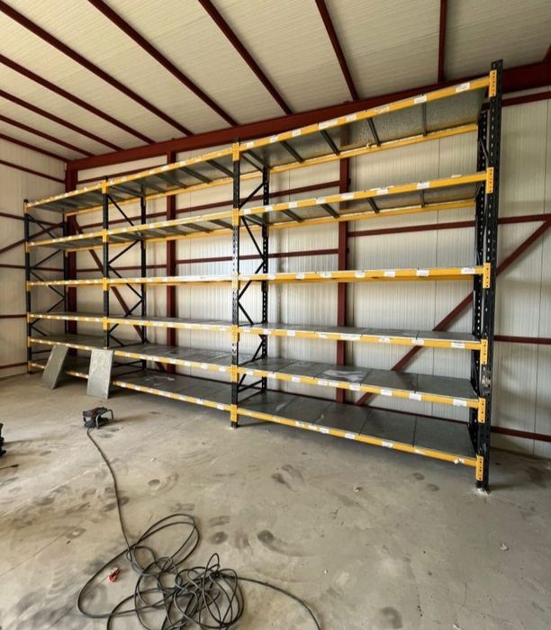 Rafturi metalice profesionale pentru depozitare marfa 2.80x10