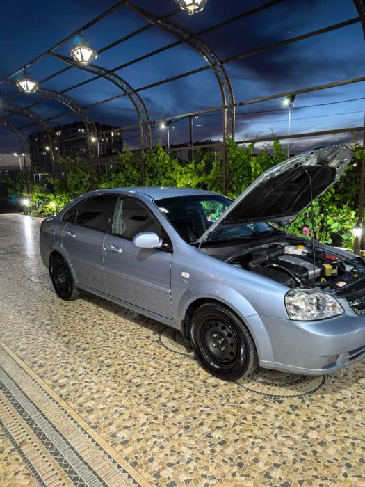 Chevrolet Lacetti  1.8