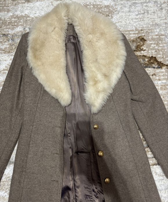 Palton din lână.