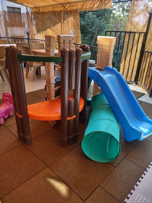 Пързалка с катерушка и тунел