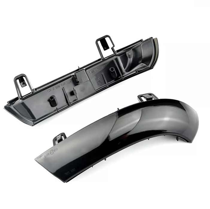 Динамични Бягащи Мигачи LED технология VW Golf M5,Golf Plus, Passat B6