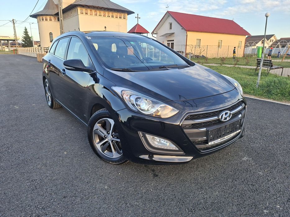 HYUNDAI I 30 GO 1.6 CRDI  Euro 6  Xenon 2019.06