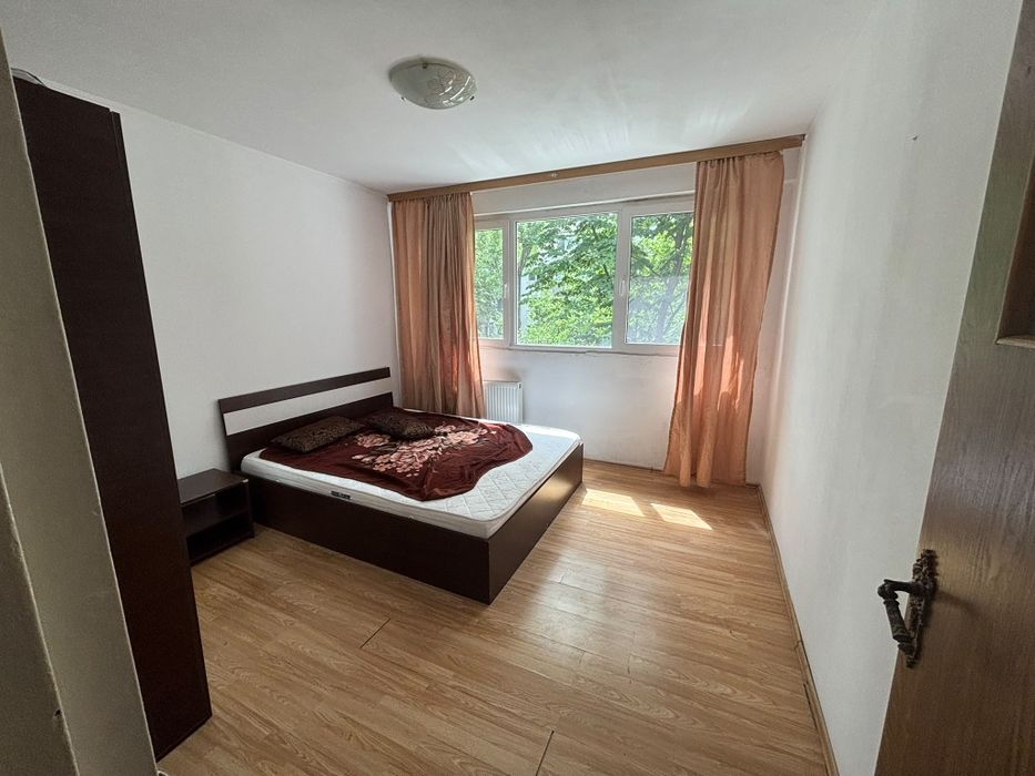 Proprietar vand ap cu 2 camere