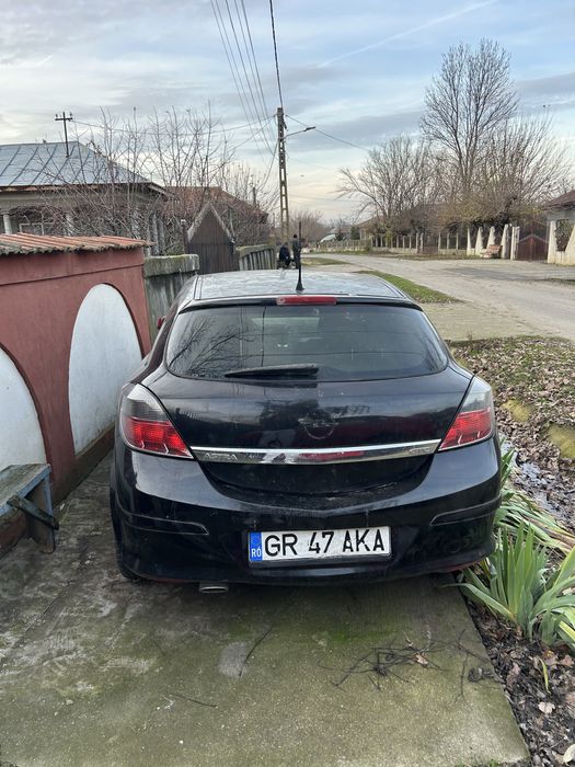 Dezmebrez opel astra H GTC