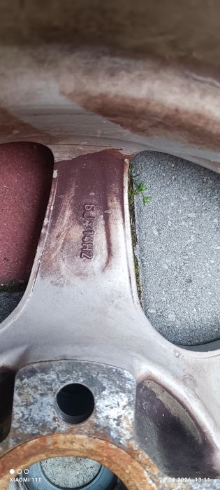 Vând cauciucuri cu jenti pe 14