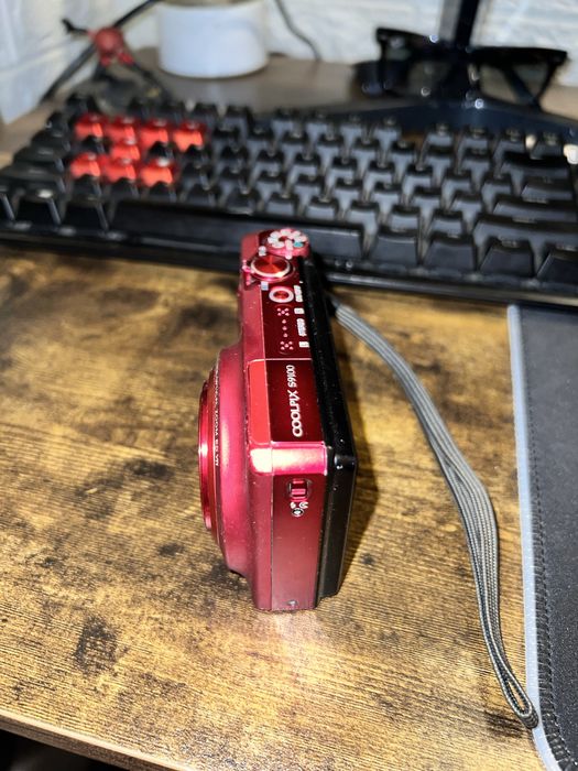 Aparat foto Nikon Coolpix S9100