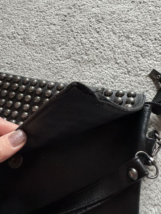 Дамска чанта с дръжка за ръката