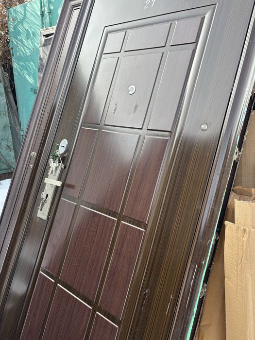 Продам входные железные двери