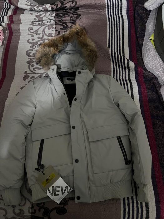 Продам куртку зимнию