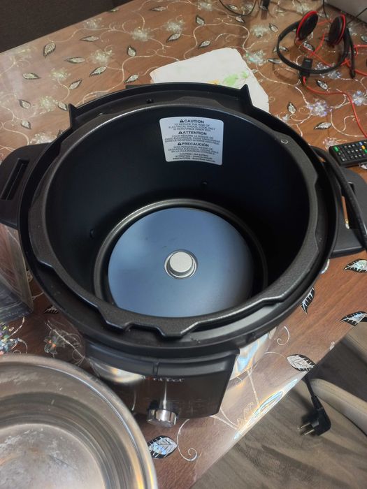 Уред за готвене Instant Pot