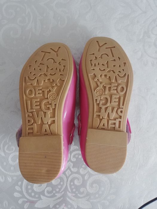 Детская обувь для девочек розовая