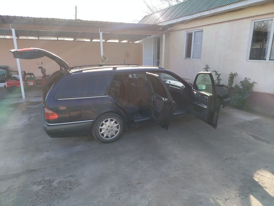 Легковой автомобиль