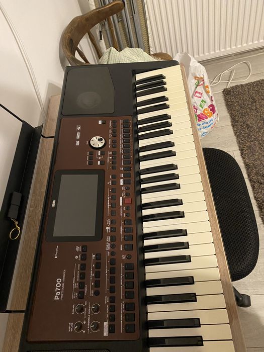 Korg pa 700 pret fix