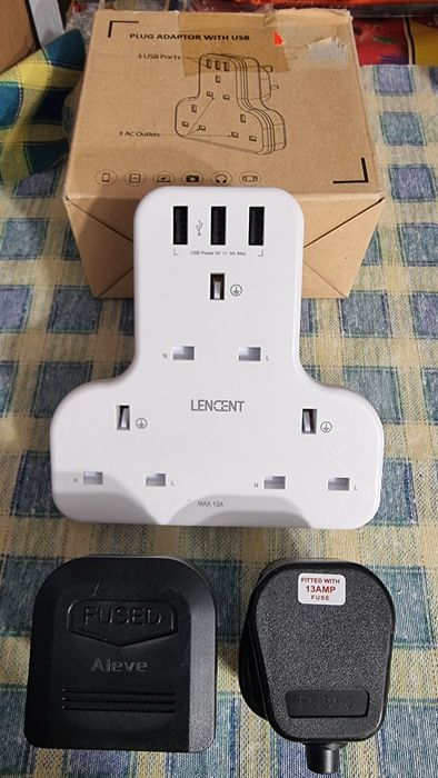 Разклонители с USB,адаптери