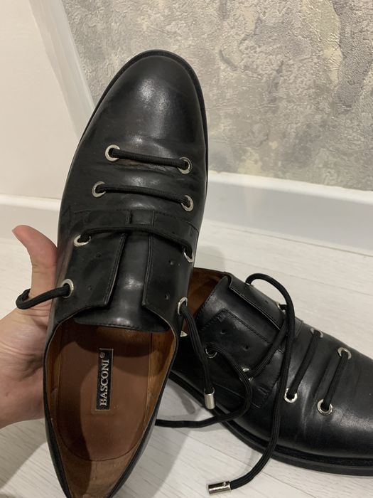 Продам женские кожаные ботинки