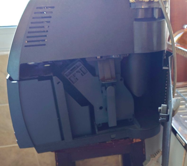 Кафеавтомат Saeco Magic de lux