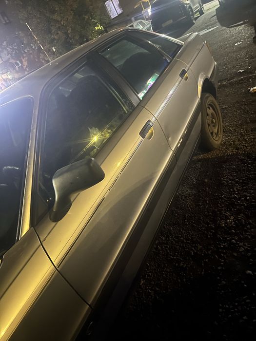 Продам Audi 80б3