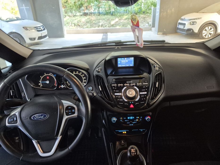 Auto de Showroom Tiriac Auto acte doveditoare - Service reprezentanță