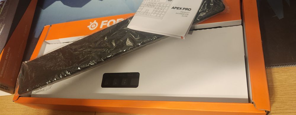 Tastatura Steelseries Apex Pro