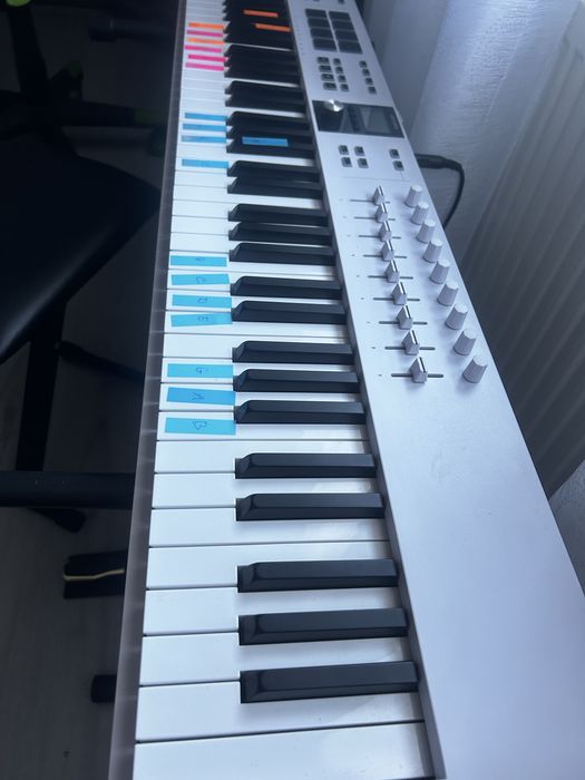Keybord digital arturia