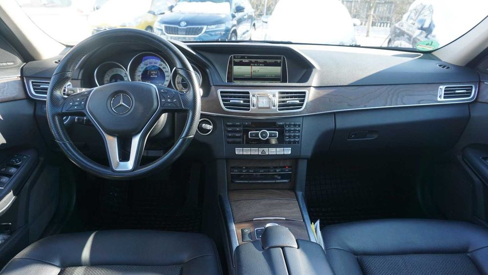 Mercedes-Benz E250 Avantgarde 2013