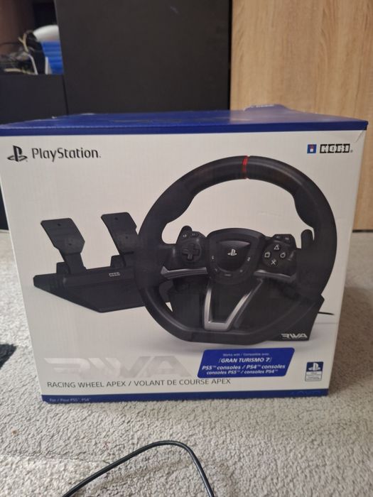 Vând volan și pedale de ps5 ps4 și pc