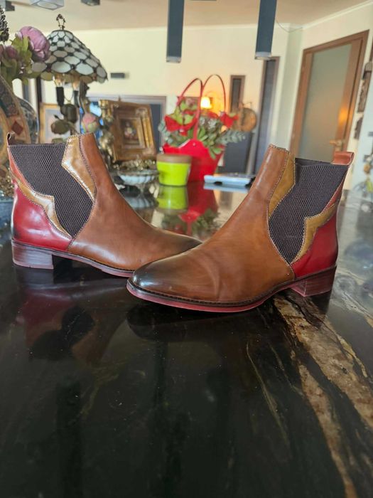 Предлагам страхотни боти от естествена кожа, като нови