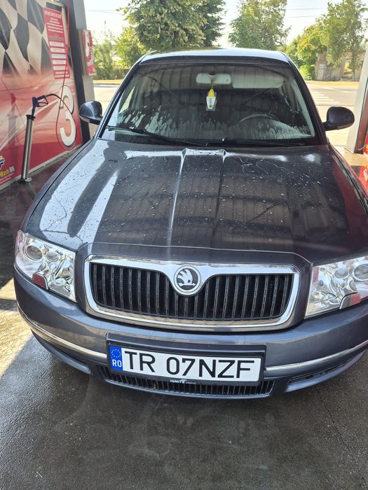 Vând sau schimb Skoda Superb 1