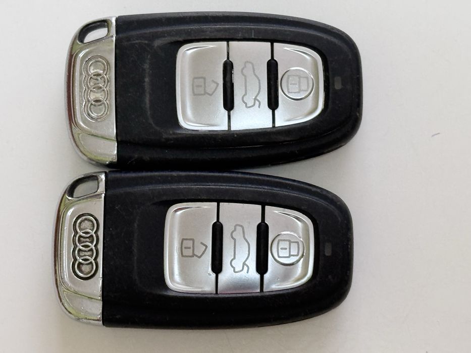 Ключ за Audi A4/ A5/ 2008-2016 оригинален