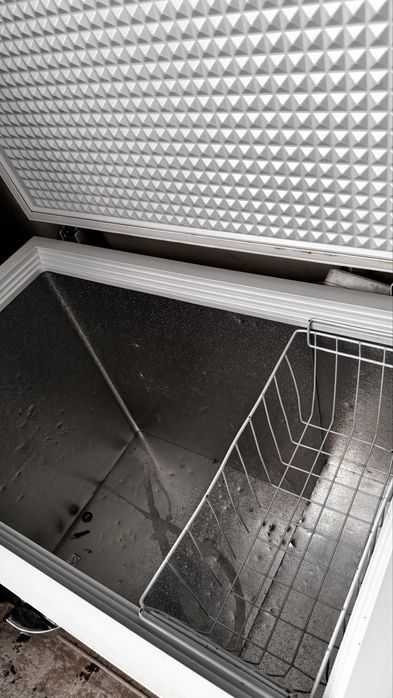 Продам морозильник