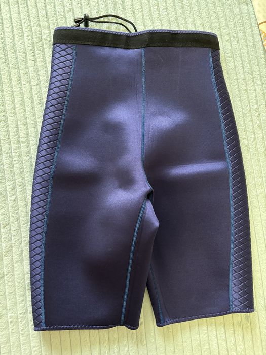 Новые: брюки размер 42