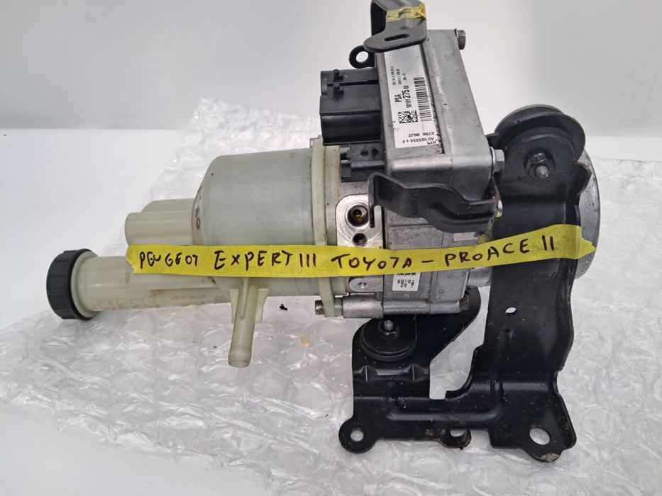 Хидравлична помпа Peugeot Exper 3 Toyota Proace