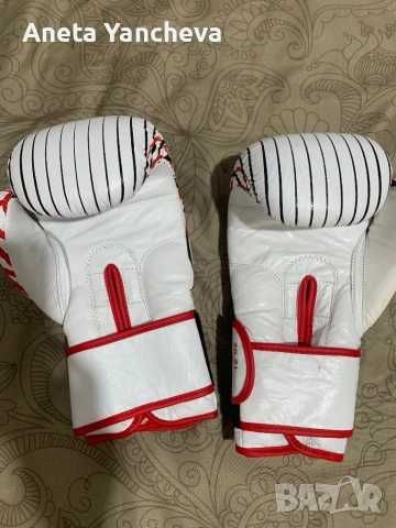 Боксови ръкавици и протектори за крака