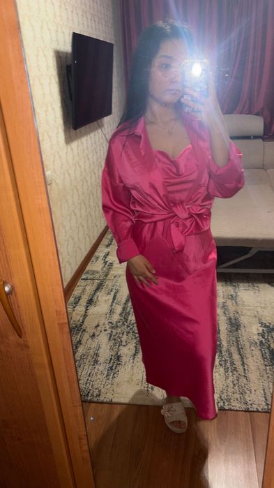 Розовый двойка с этикеткой