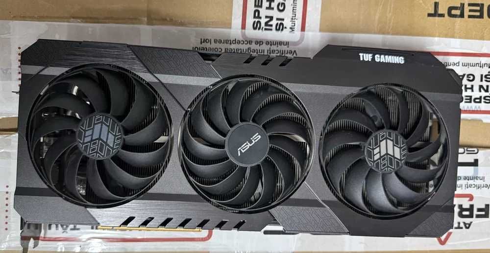 RX 6800 XT Asus TUF