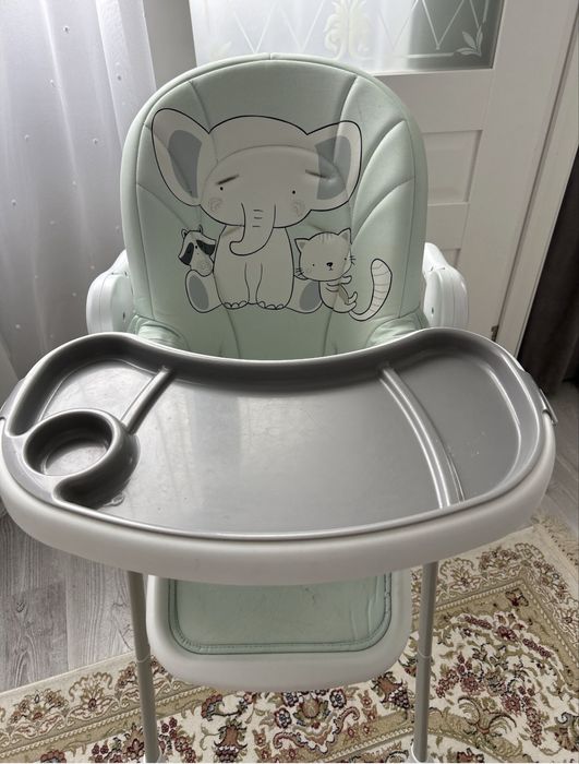 Детский стульчик для кормления