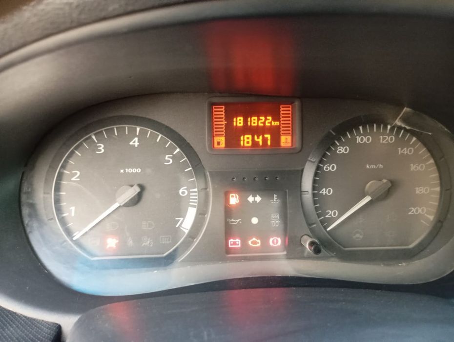 Нормальное состояние, но едет. Без проблем. Метан. 2018 йил 7 мест