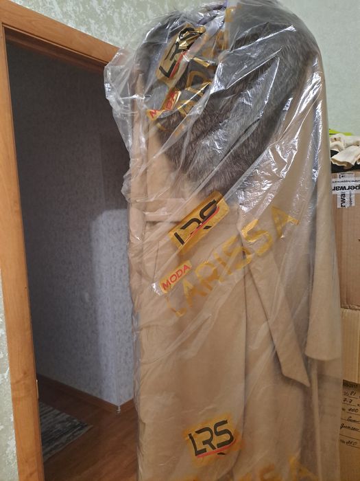 Продам эксклюзивное пальто