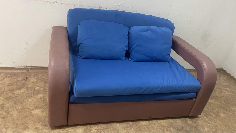 Диван 1,5 раскладывается