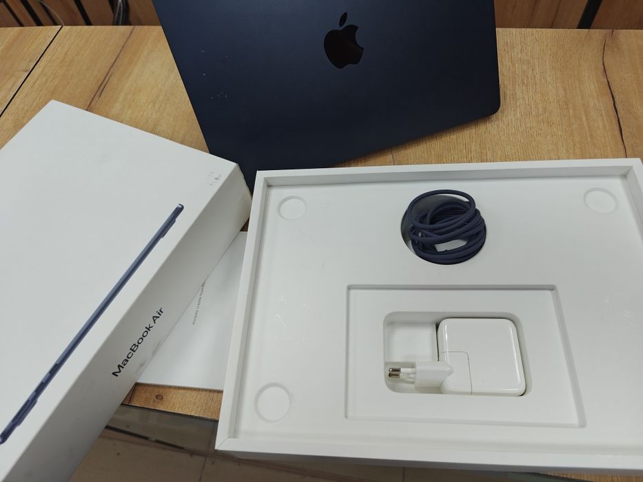 MacBook Air M2 Chip 8/256 | 94% | Макбук Эйр М2 Чип