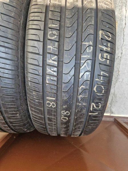 2 Pirelli R21 275/40
летни гуми 
DOT0118