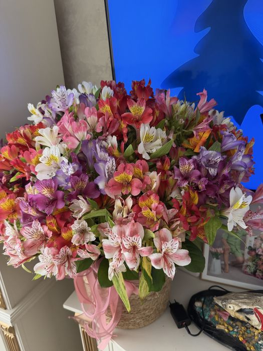 Букет цветов, мне подарилИ