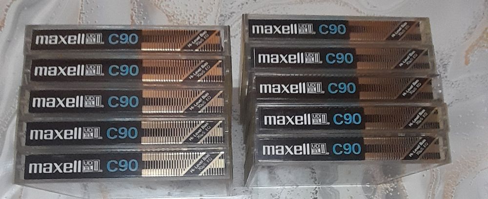 Аудио касети  MAXELL/ Gold/  със Сръбска музика