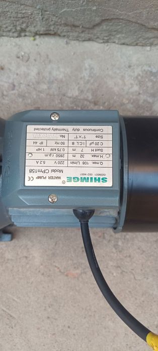 Продам водяной насос.