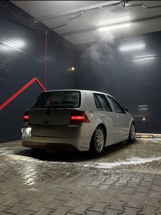 VOLKSWAGEN Golf 1998 — imagine 2