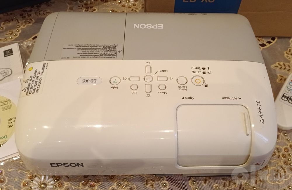 Проектор Epson EB-X6