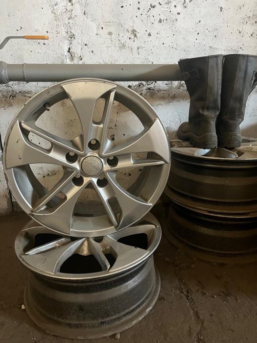 Диски 16 радиус, в нормальном состоянии