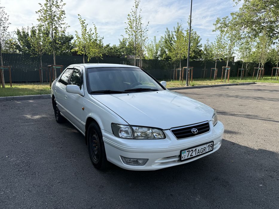 Toyota camry 1997 года